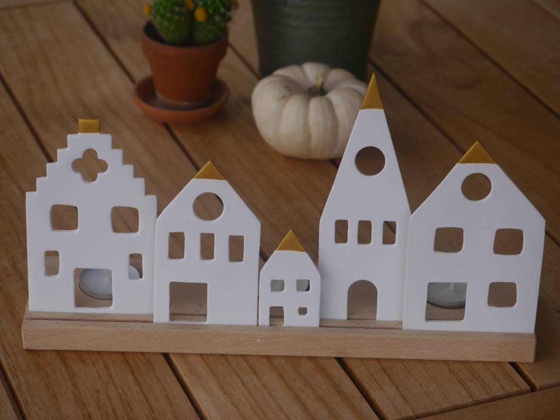 Lichterdorf, Lichterstadt, Lichthäuser, Fensterdeko, Kerzenhalter, Teelichthalter, Lichtleiste