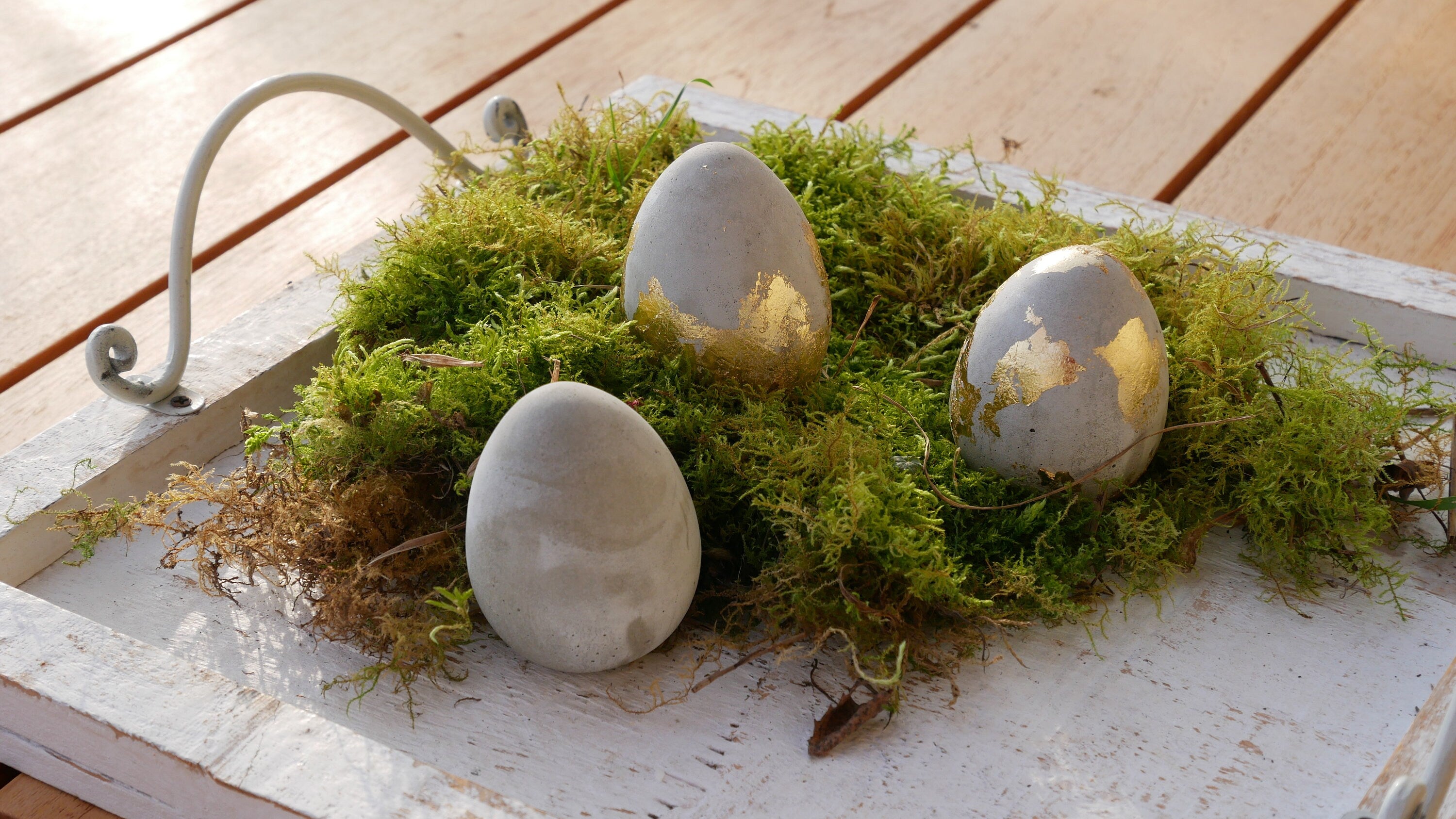 Ostereier, Betoneier, Ostern, Osterdeko, Goldes Ei, Blattgold