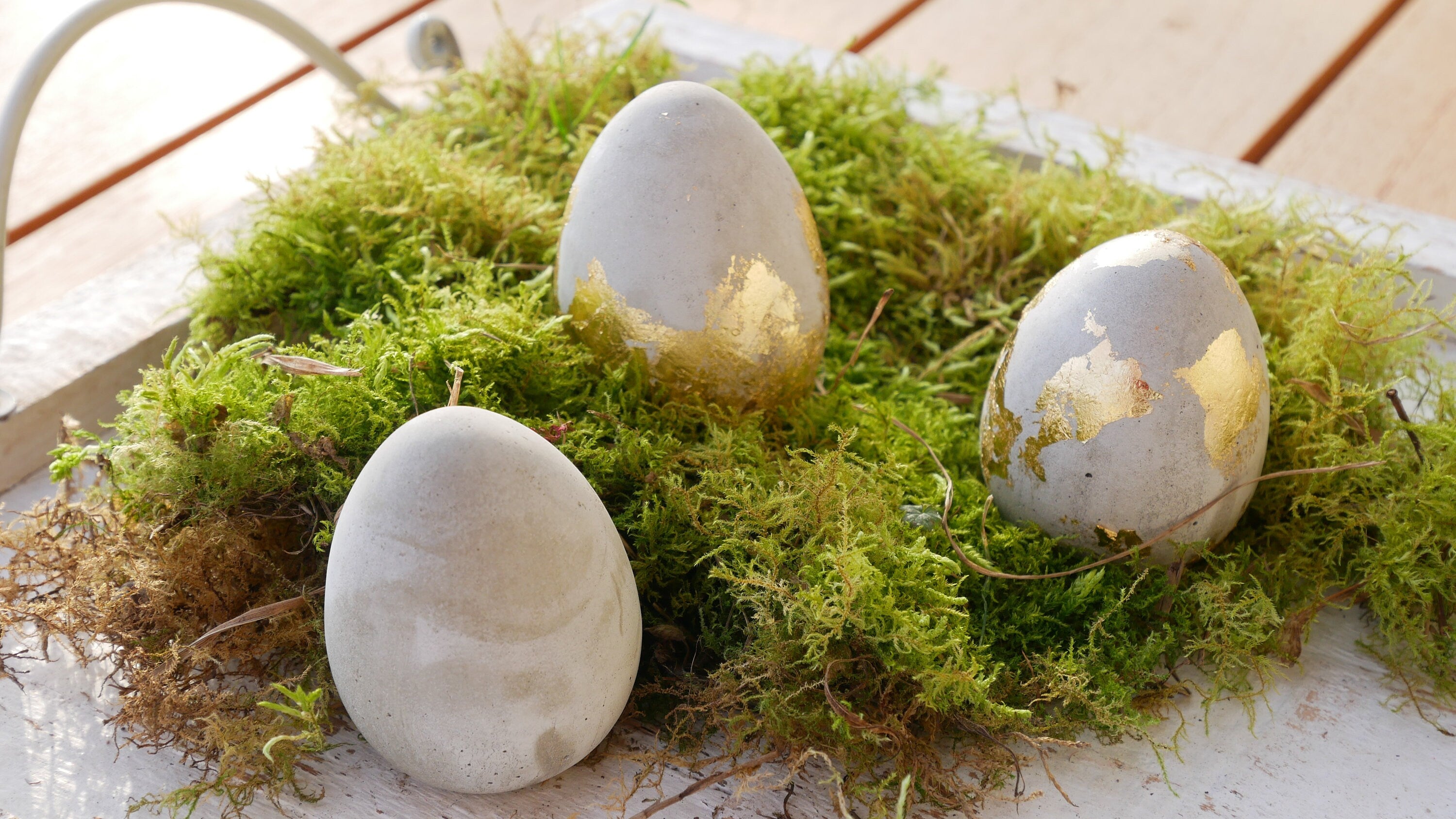 Ostereier, Betoneier, Ostern, Osterdeko, Goldes Ei, Blattgold