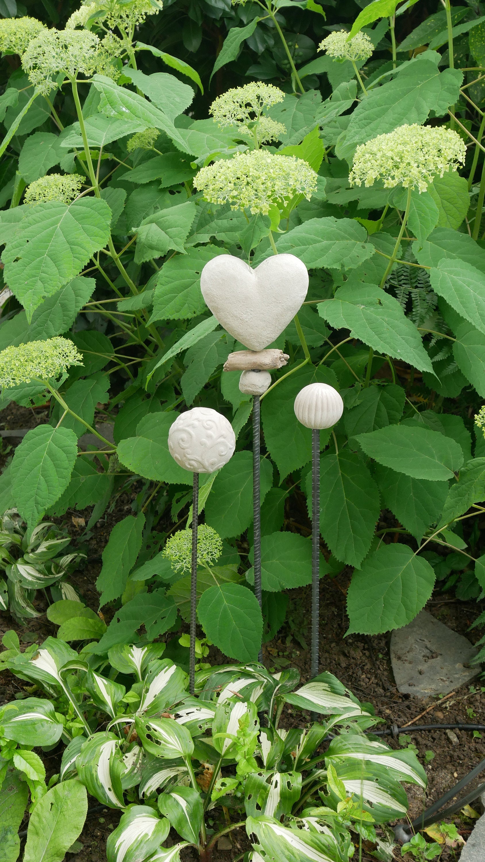 Deko Herz, Beton Herz, Gartendeko, Herz für den Garten, Dekoration, Grab Deko, Gartenstecker, 100029