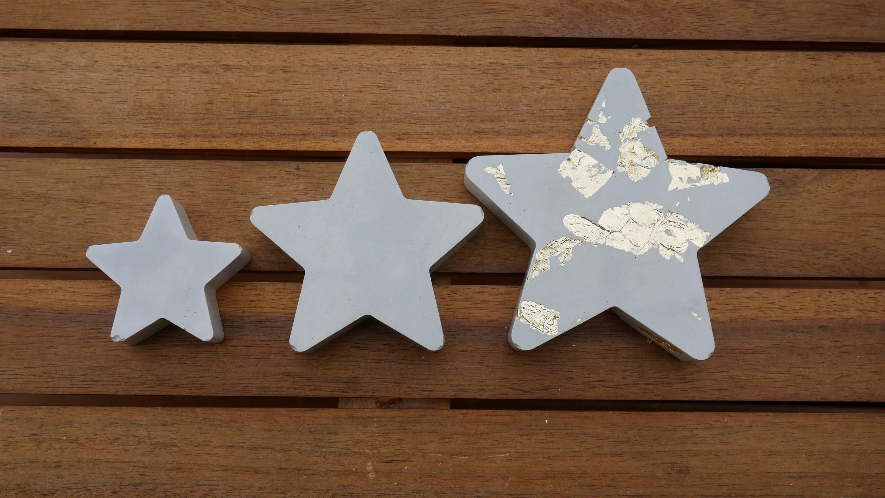 Deko Stern, Beton Stern, Weihnachtsdekoration, Weihnachten Stern, Tischdeko Weihnachten, Betonstern mit Blattgold