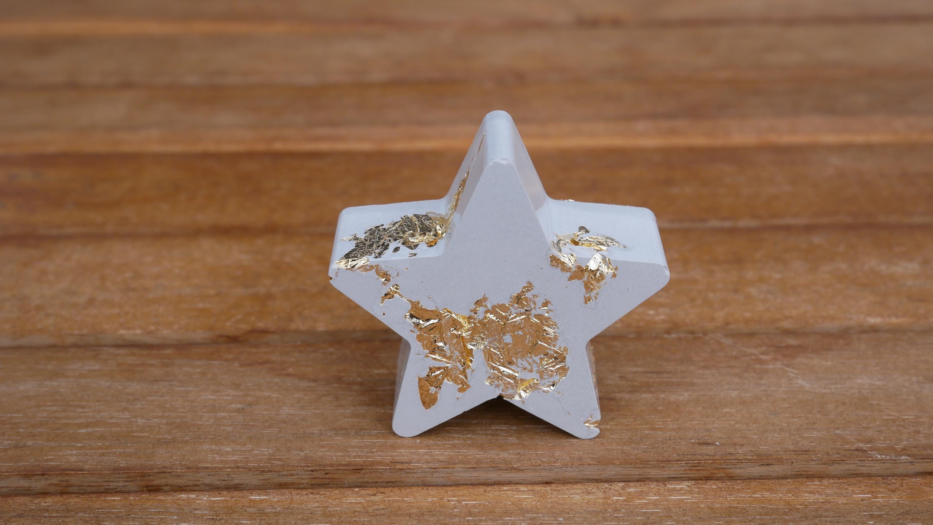 Deko Stern, Beton Stern, Weihnachtsdekoration, Weihnachten Stern, Tischdeko Weihnachten, Betonstern mit Blattgold