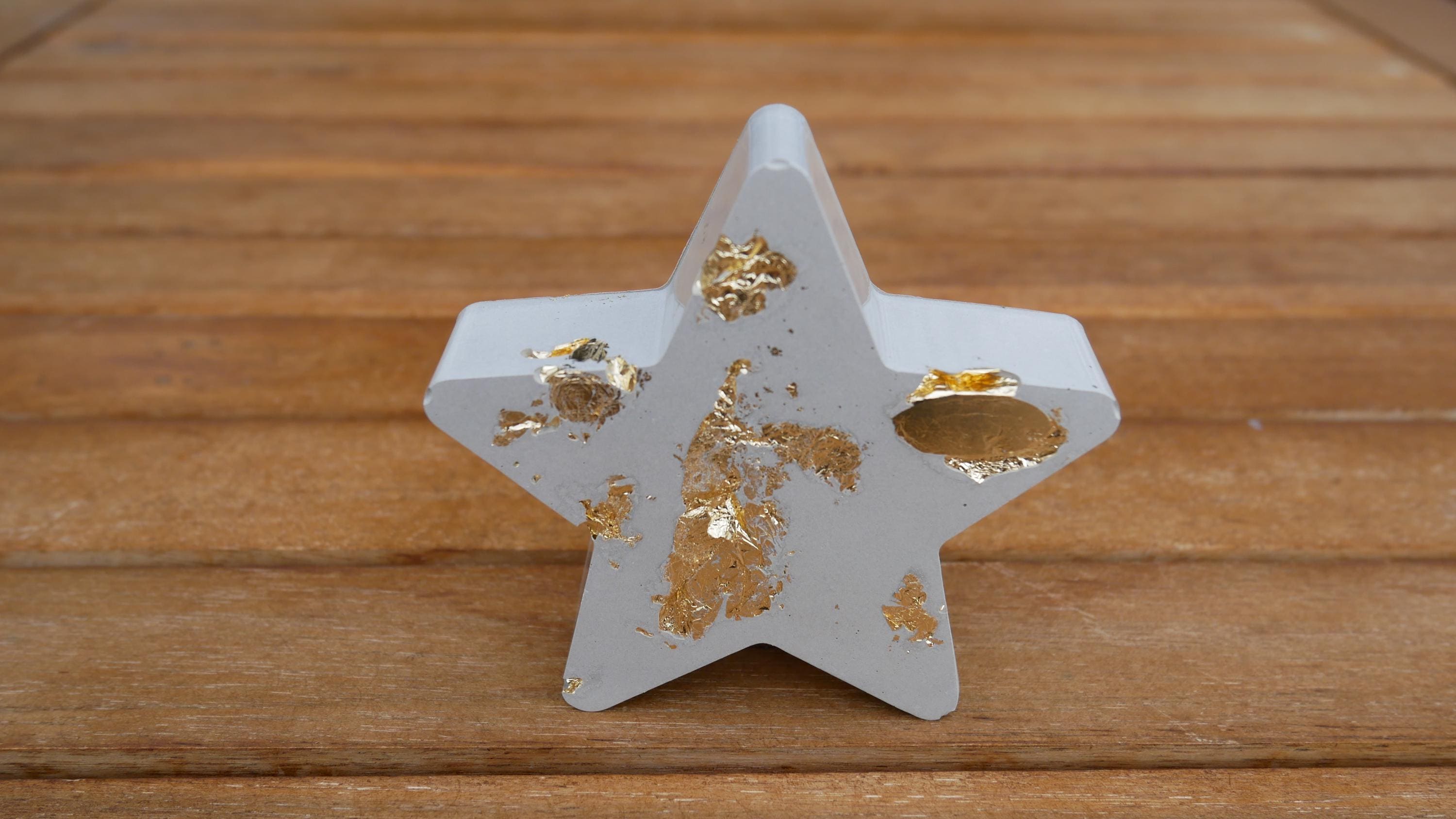 Deko Stern, Beton Stern, Weihnachtsdekoration, Weihnachten Stern, Tischdeko Weihnachten, Betonstern mit Blattgold