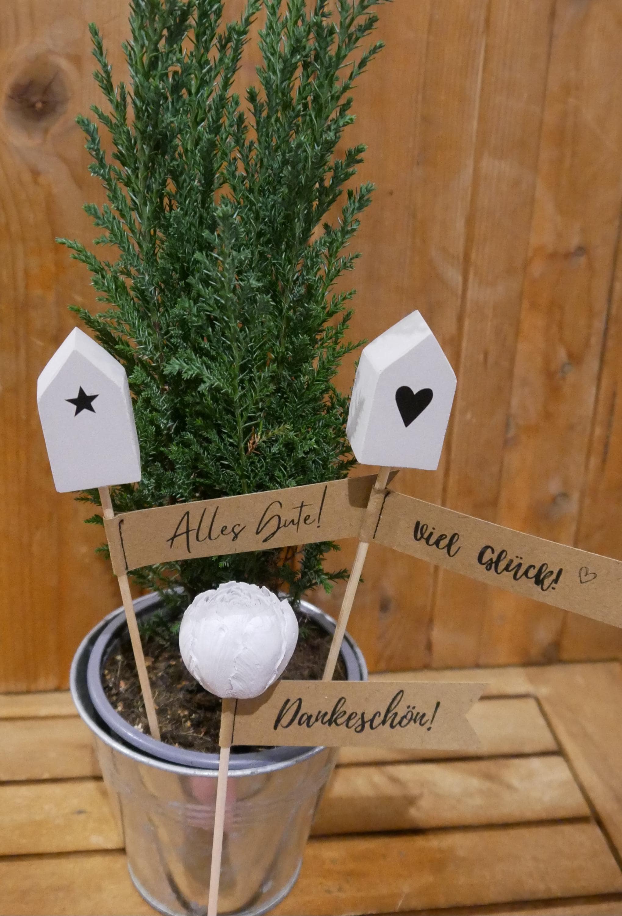 grauer Beton Blumenstecker, kleines Geschenk, nette Botschaft, Mitbringsel