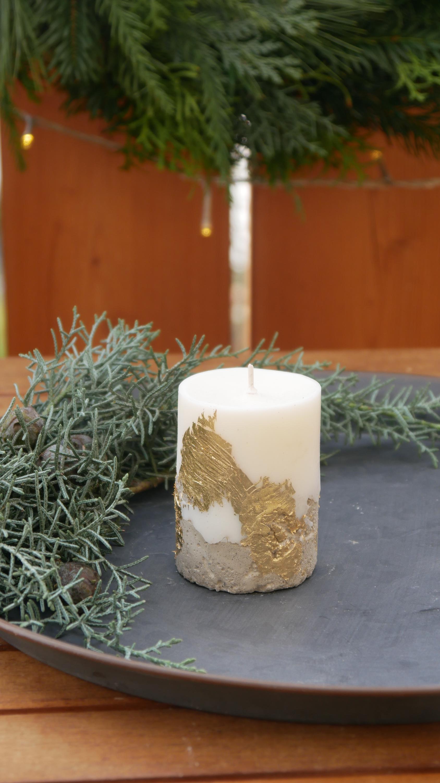 Betonkerze Gold, Weihnachtskerze, Betonlicht, Kerze, Tischdeko, Stumpenkerze, Blockkerze, goldene Kerze, 100032