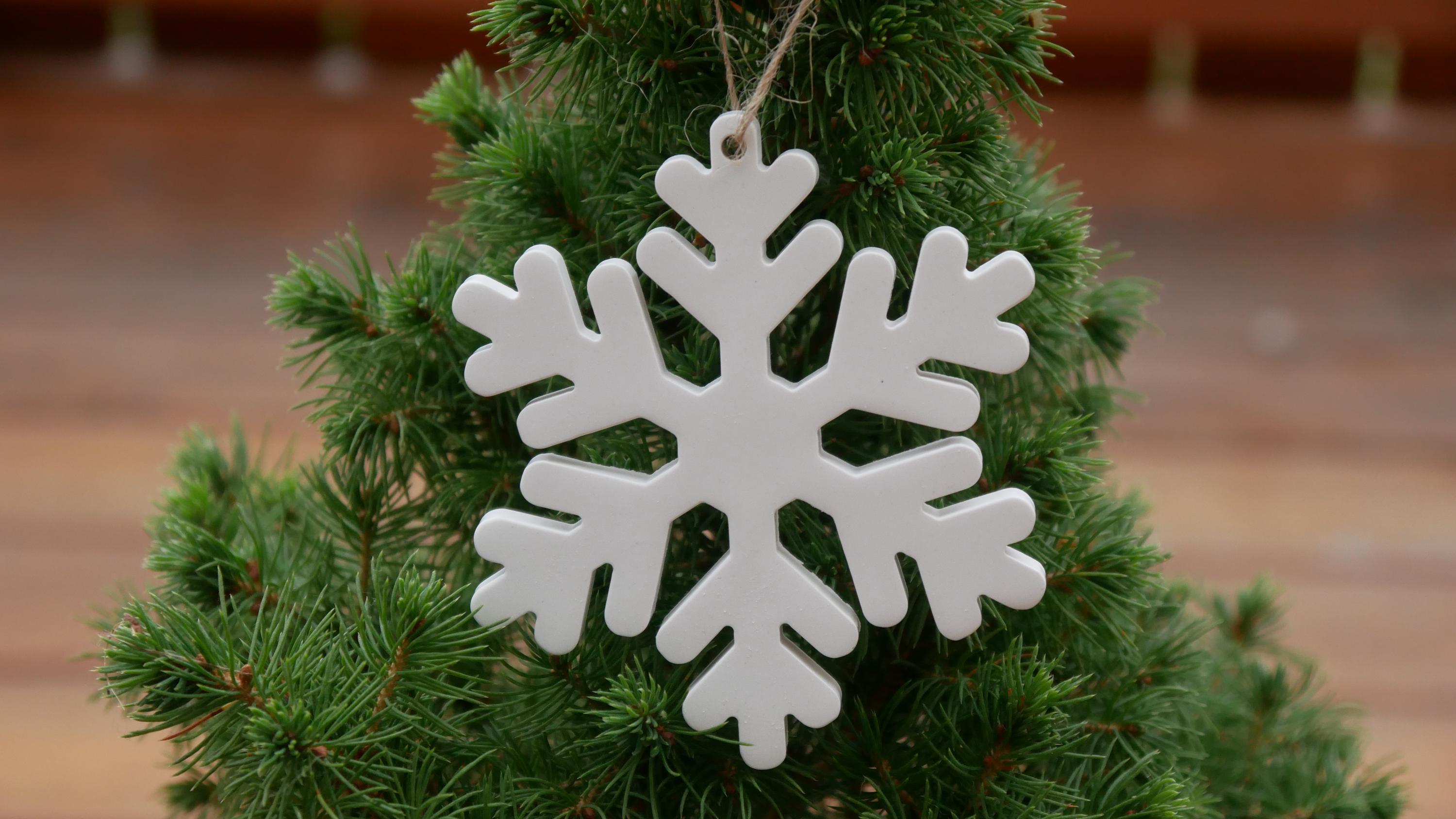 Geschenkanhänger, Dekoanhänger, Tannenbaumschmuck, Baumschmuck, Schmuckanhänger, Schneeflocken, Sterne, Kristalle