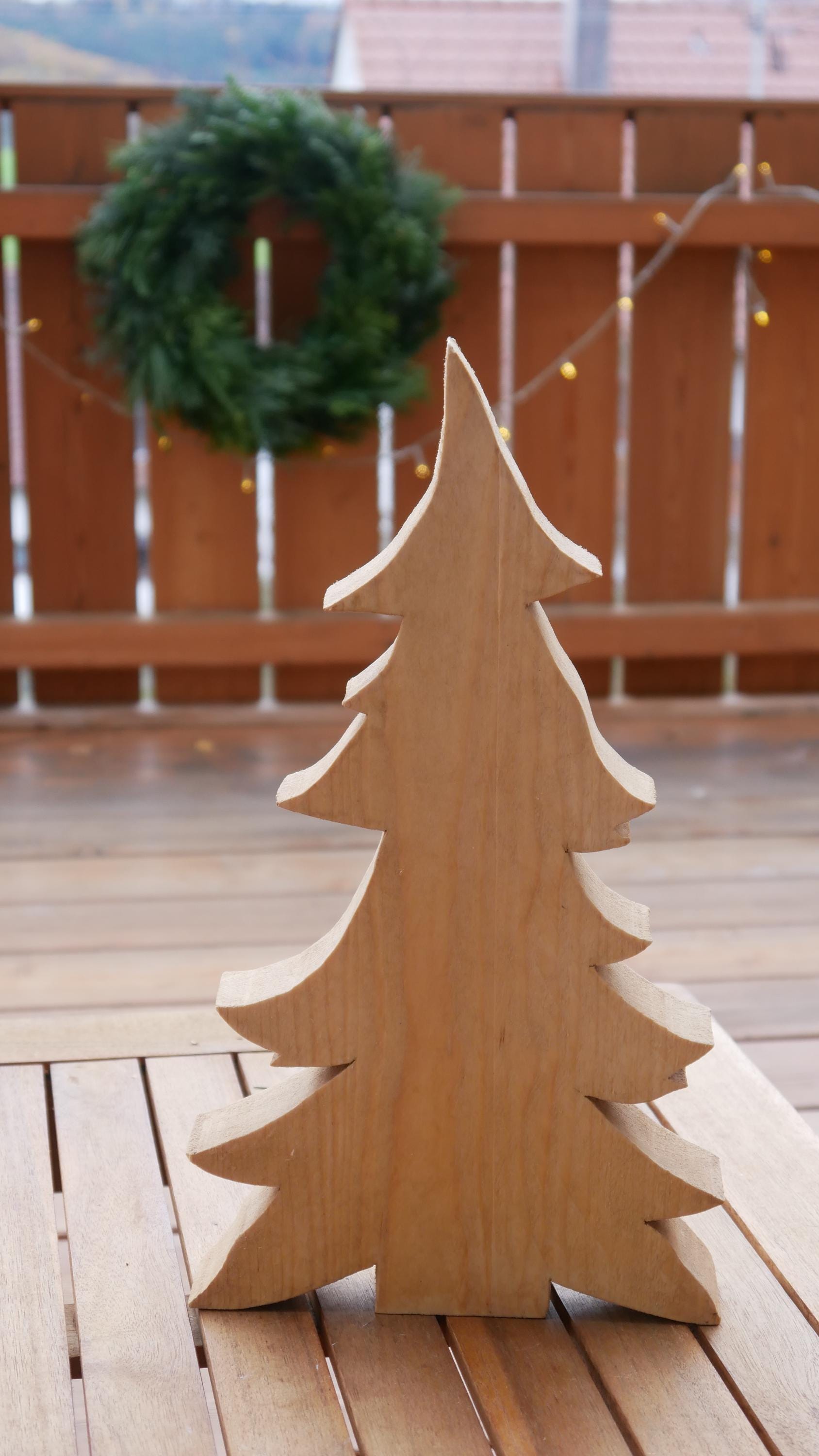 große Tannenbäume, Holztanne, Dekotannen, Winter, Weihnachten, Dekoration Haustüre, Winterdekoration Haustüre