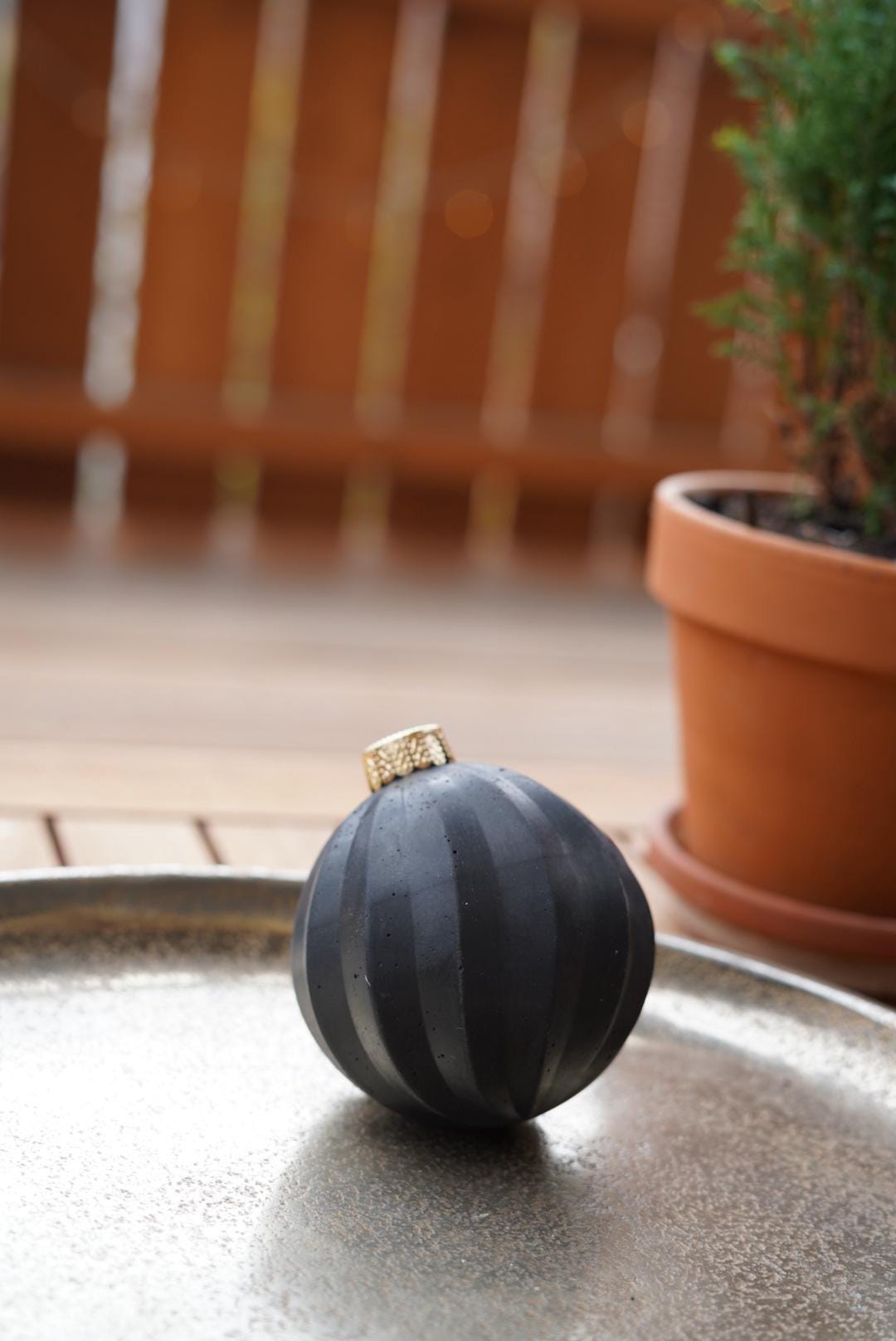 Christbaumkugel aus Beton, Beton Kugel, Beton Dekoration, Weihnachtsdekoration