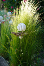 gemusterte Deko Kugel, Beton Kugel, Gartendeko, Kugel für den Garten MIT Holzstück und kleiner Kugel, Gartenstecker, shabby, hygge