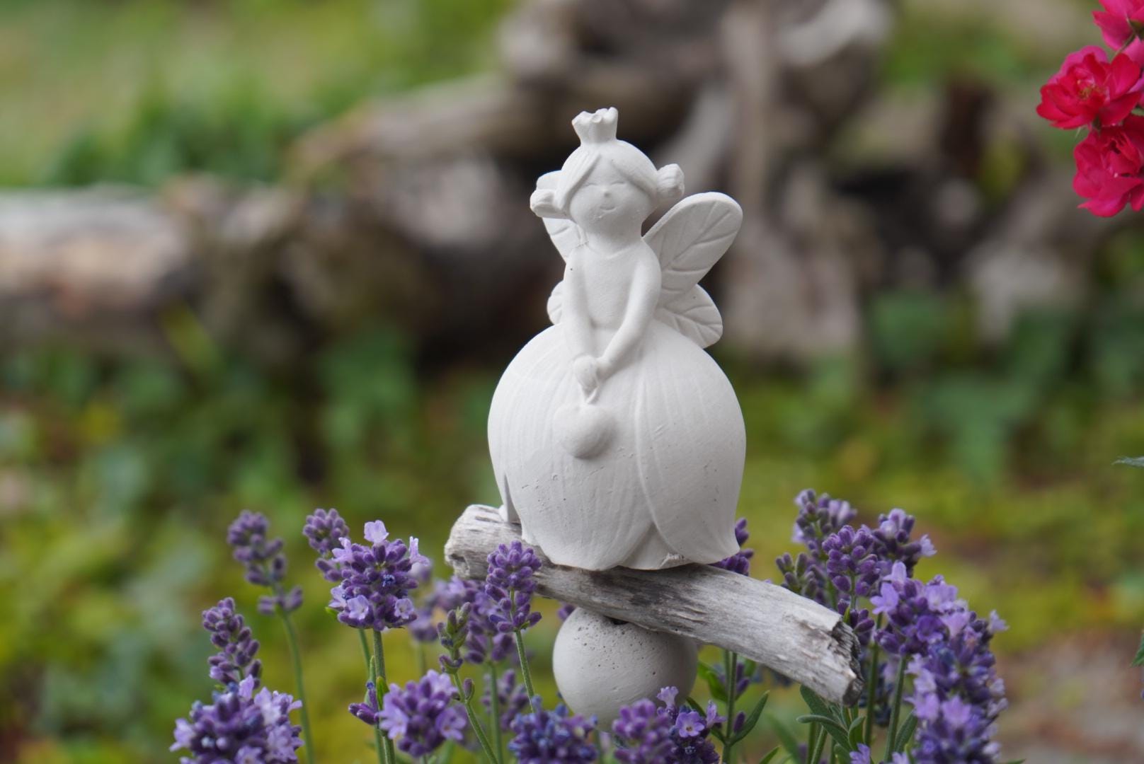 Deko Vogel, Beton Vogel, Gartendeko, Elfe, Gartenstecker mit Betonfigur, Baustahl, Blumenmädchen