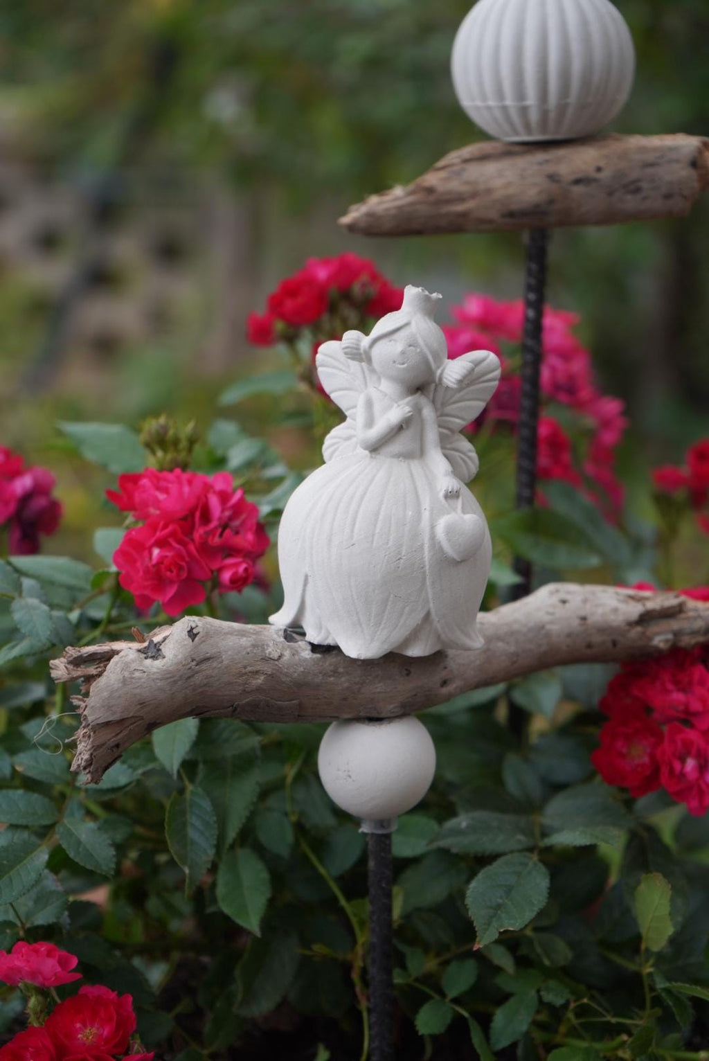 Deko Vogel, Beton Vogel, Gartendeko, Elfe, Gartenstecker mit Betonfigur, Baustahl, Blumenmädchen