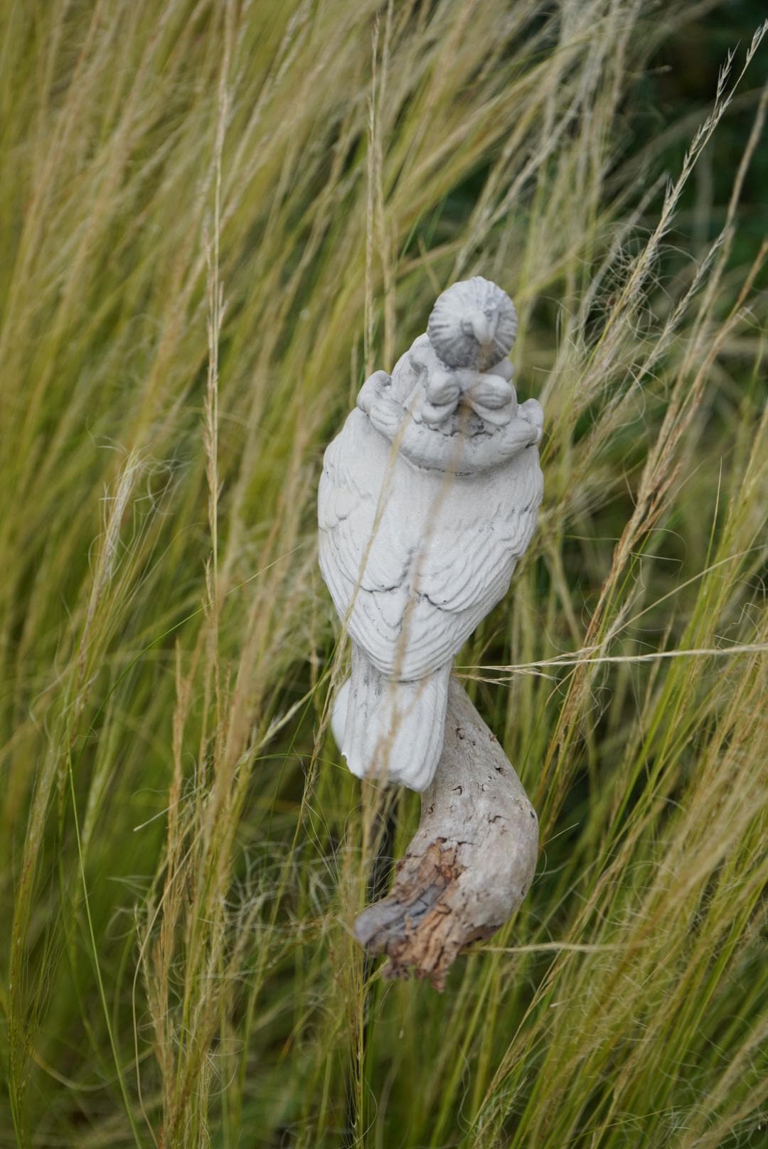Deko Vogel, Beton Vogel, Gartendeko, Elfe, Gartenstecker mit Betonfigur, Baustahl, Blumenmädchen